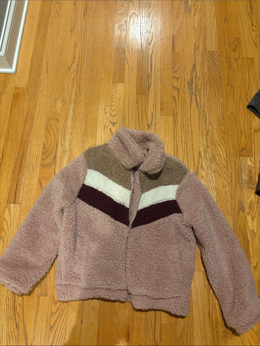 Women’s Plush Faux-Sherpa Zip Jacket - Mauve with Accent Stripes